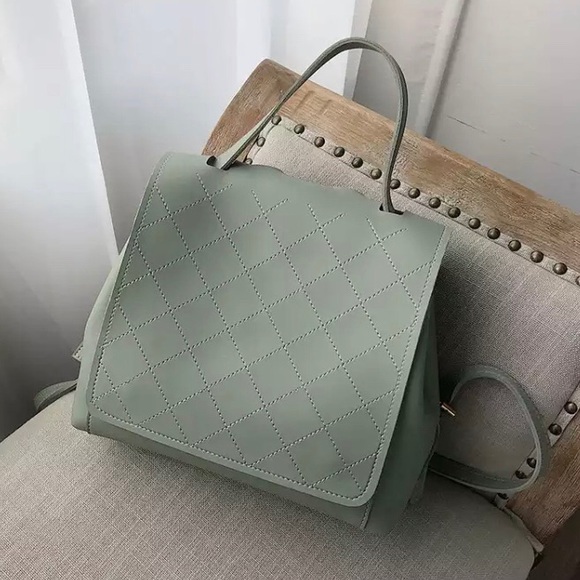 🔄🆕 HELSINKI Backpack - Picture 4 of 8